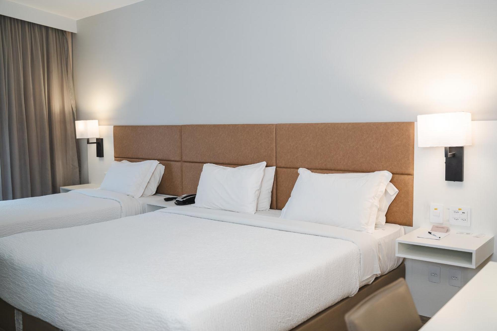 Hotel Radisson Rio De Janeiro Barra Zewnętrze zdjęcie A room at the hotel