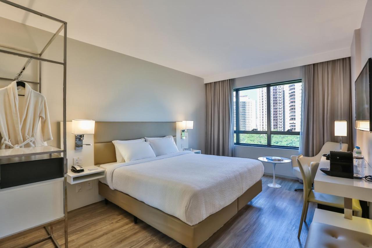 Hotel Radisson Rio De Janeiro Barra Zewnętrze zdjęcie A room at the hotel
